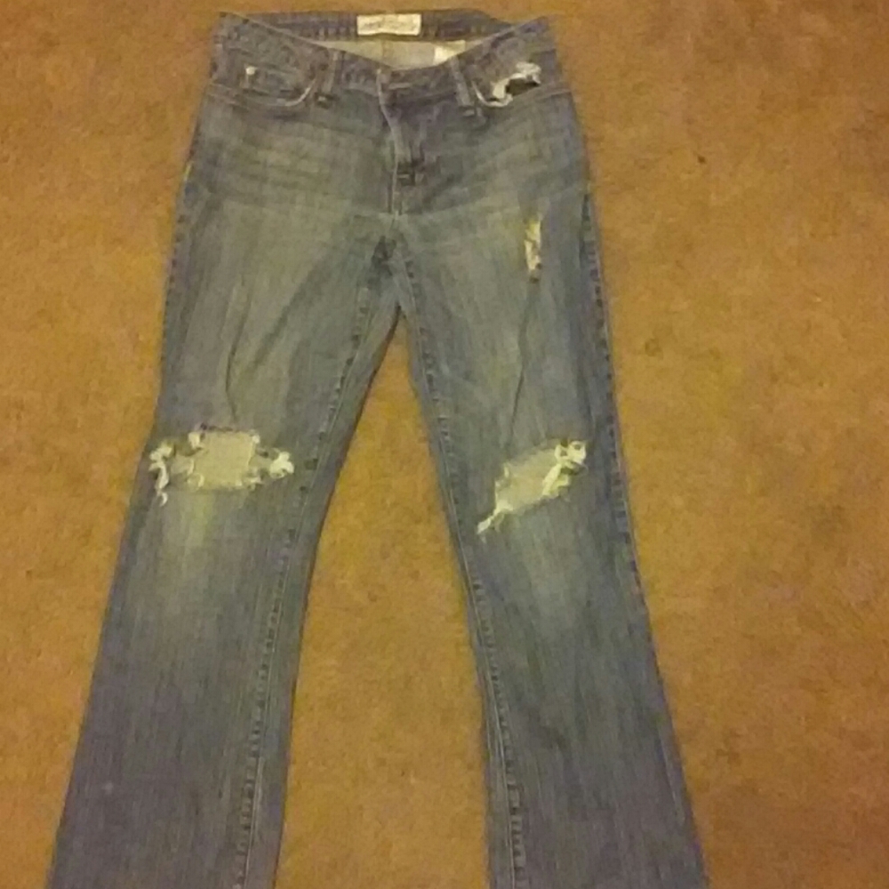 BABY PHAT DISTRESSED JEANS SIZE 9w